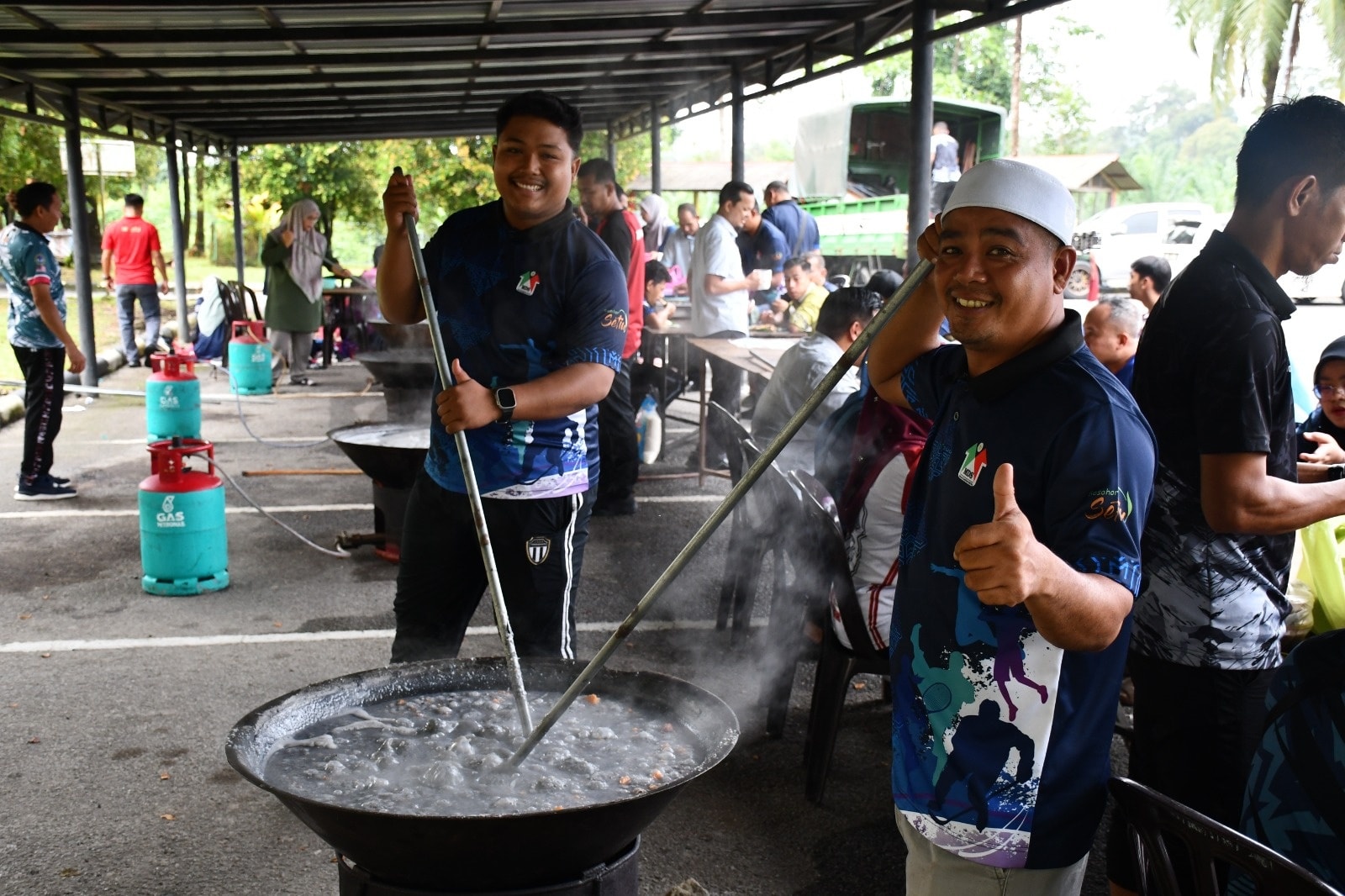 KESUMA MDS ANJUR PROGRAM MEMASAK BUBUR ASYURA 
