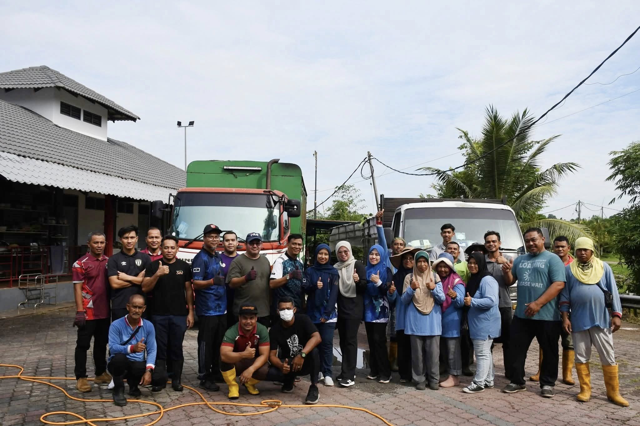GOTONG ROYONG KEMPEN PREMIS MAKANAN BERSIH 2025 (MEDAN SELERA PBT)
