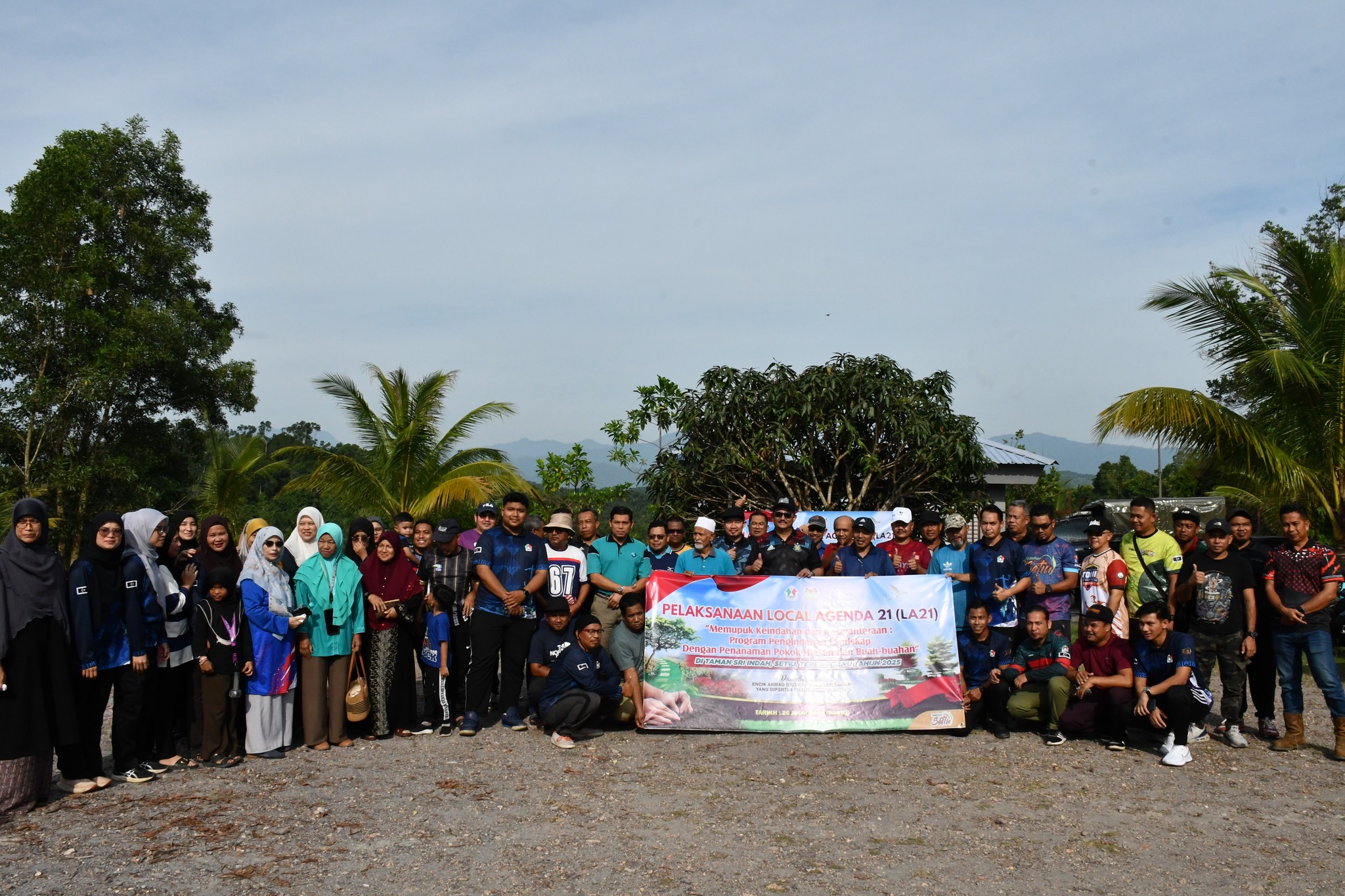 LOCAL AGENDA 21 : PROGRAM PENGINDAHAN LANDSKAP DI TAMAN SRI INDAH